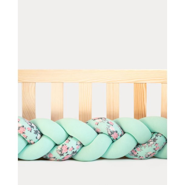 Flettet sengerand - Mint &amp; blomstret