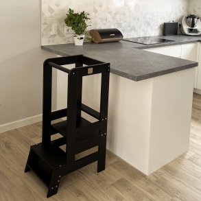 L�ringst�rn - Sort