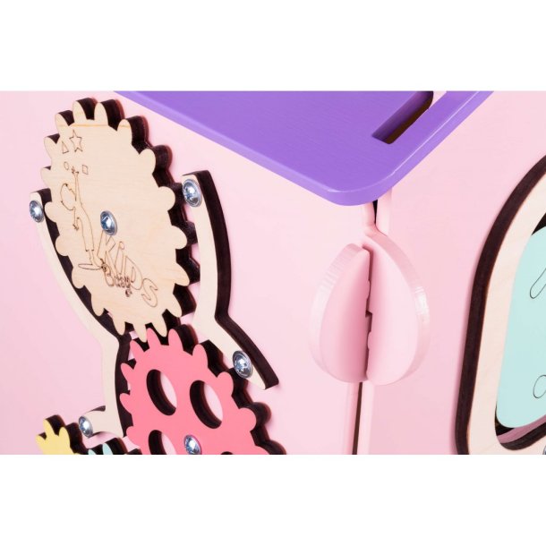 Aktivitetshus - Lyserdt