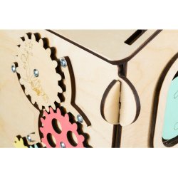 Aktivitetshus - Naturlig tr