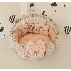 Luksus nest - Ferskenfarvet & blomstret