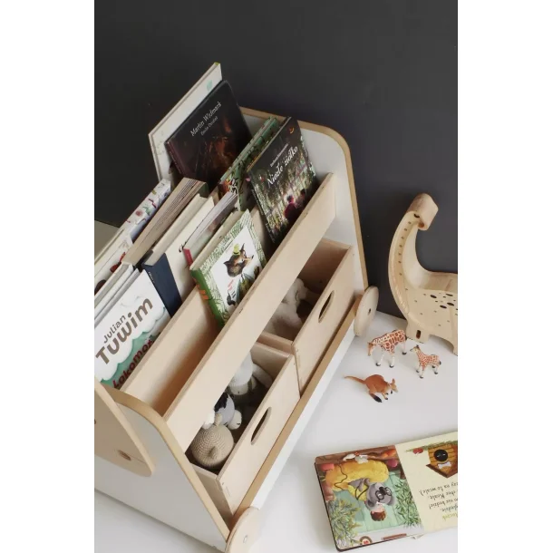 Opbevaringskasse - M. Hjul. 