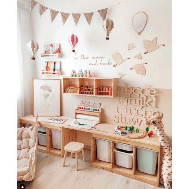 Tr� inskription - To the moon and back