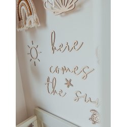 Tr� inskription - Here comes the sun