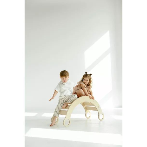 Klatrevippe + Rutsjebane + Stige + Bord M