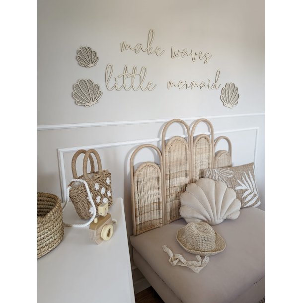 Tr� inskription - Make waves little mermaid