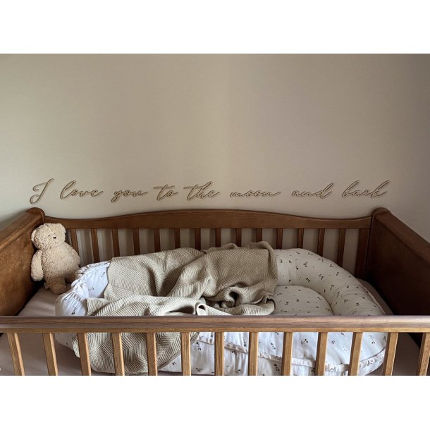 Tr� inskription - I love you to the moon and back