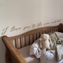 Tr� inskription - I love you to the moon and back