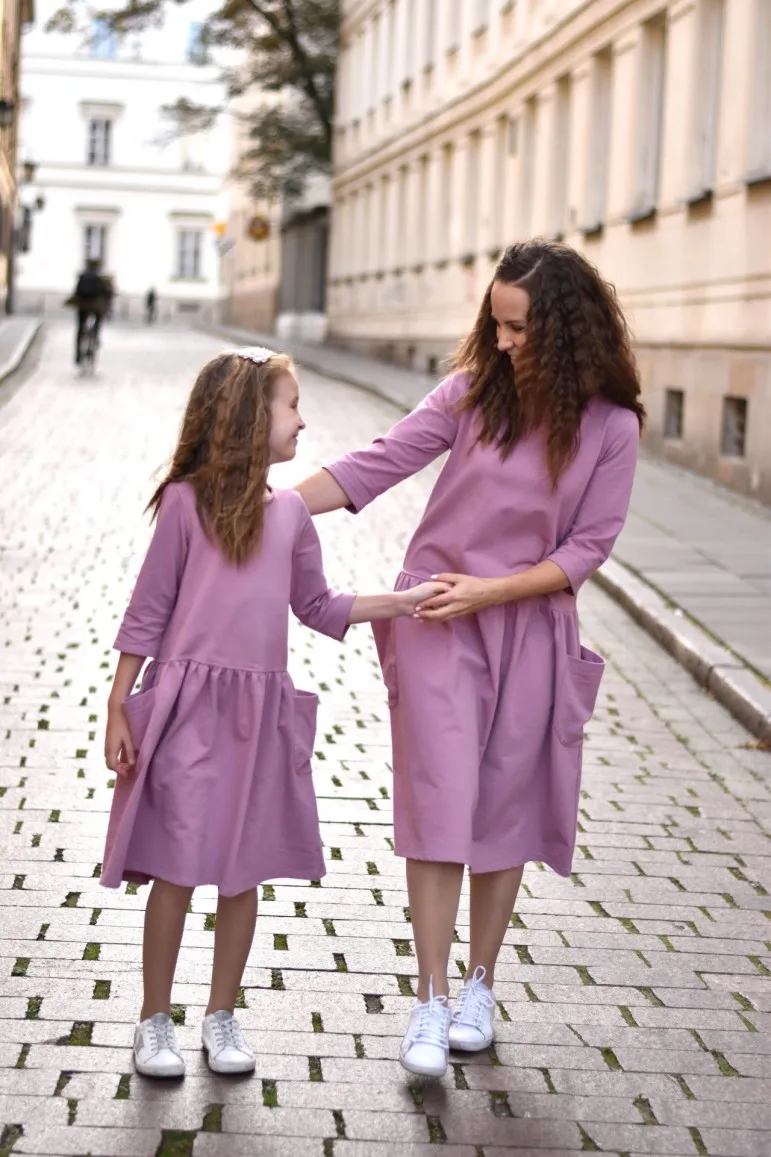 Kjole med lommer - Mor og datter Lilla - Mor & datter matchende sæts - BabyDluxe
